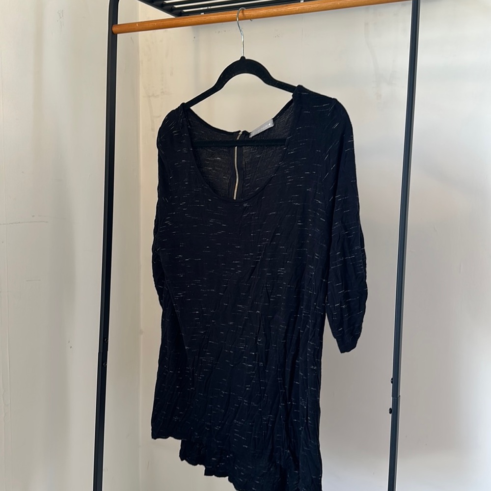 Women’s large High-low Olivia moon top with zipper detail